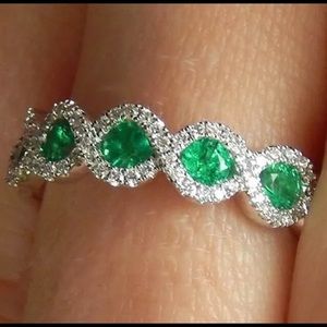 Oval Cut Emerald 925 Silver Ring